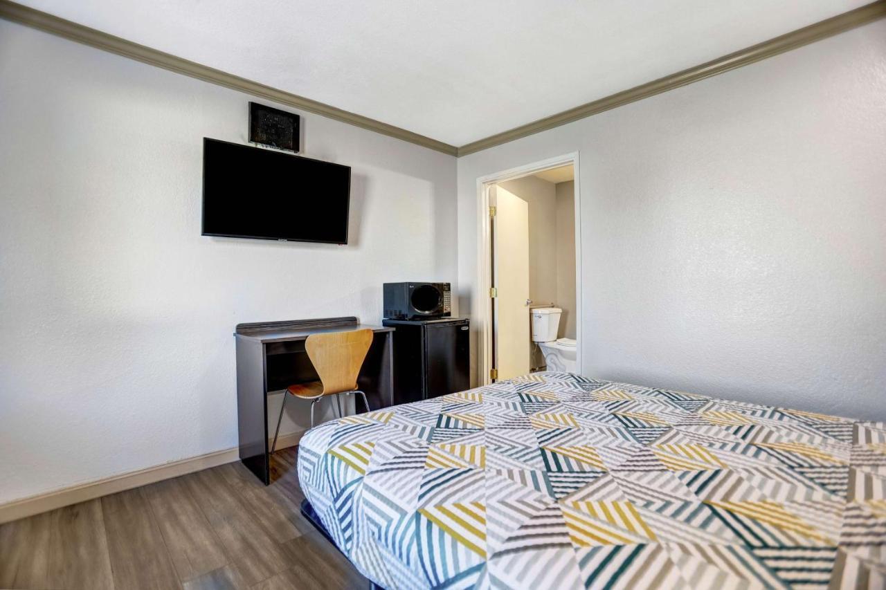 Motel 6-Red Bluff, Ca Zewnętrze zdjęcie
